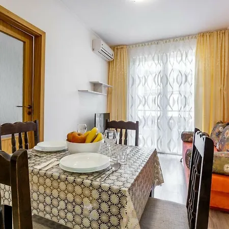 Pool View And Gym 1 Bedroom Sw * Солнечный берег