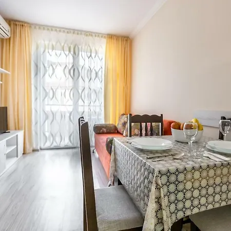شقة Pool View And Gym 1 Bedroom Sw