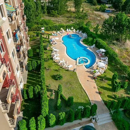 Pool View And Gym 1 Bedroom Sw شقة